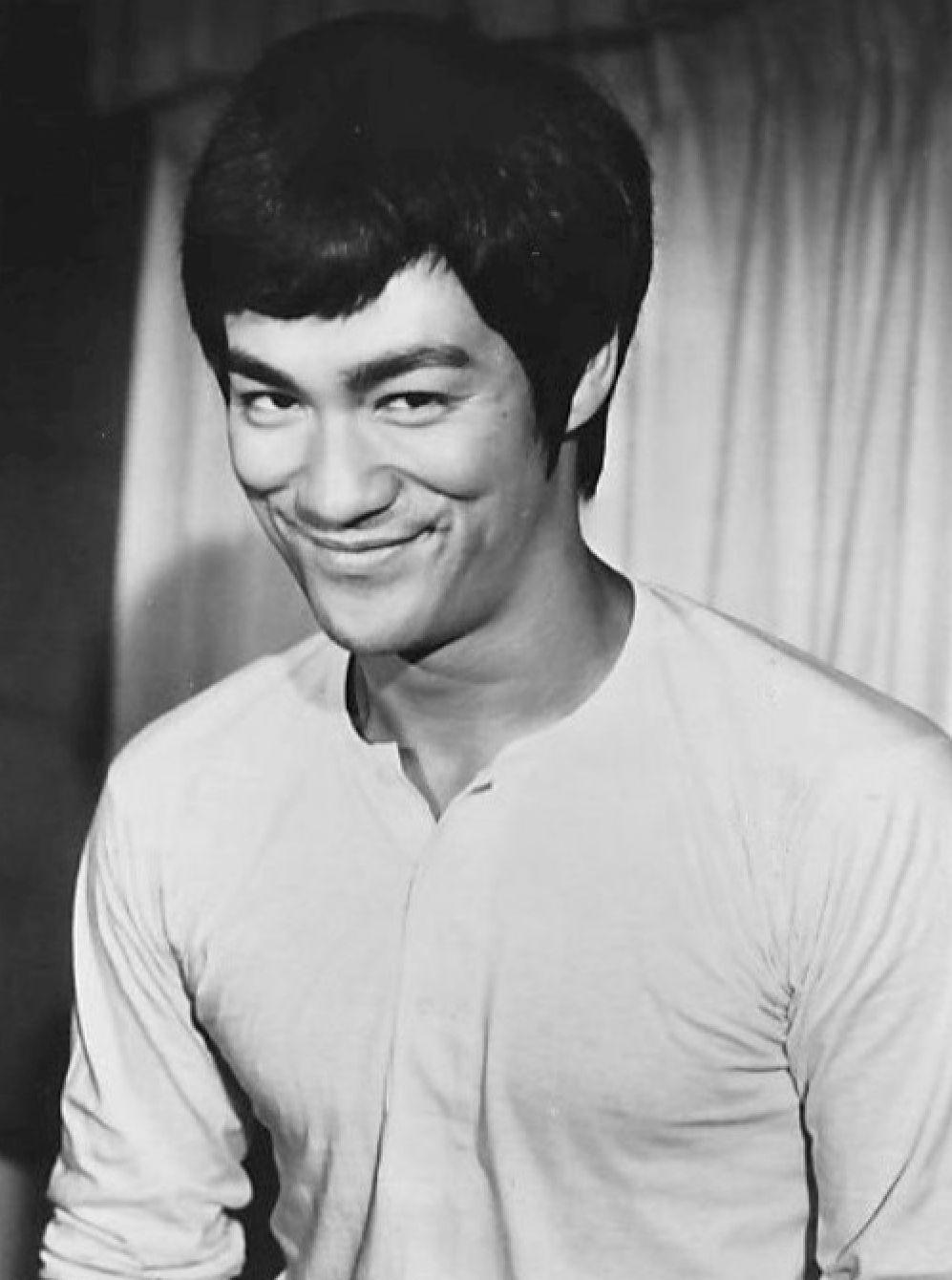 Від &quot;Клубу 27&quot; до родини Лі: 10 моторошних теорій проклять зірок Голлівуду